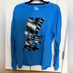 Nike Men’s Long Sleeve Tee -size L